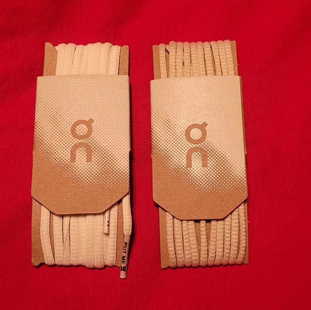 Bundle 2 New On Cloud Shoelaces